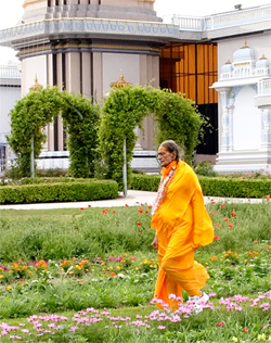 Kripalu Maharaj Devotion